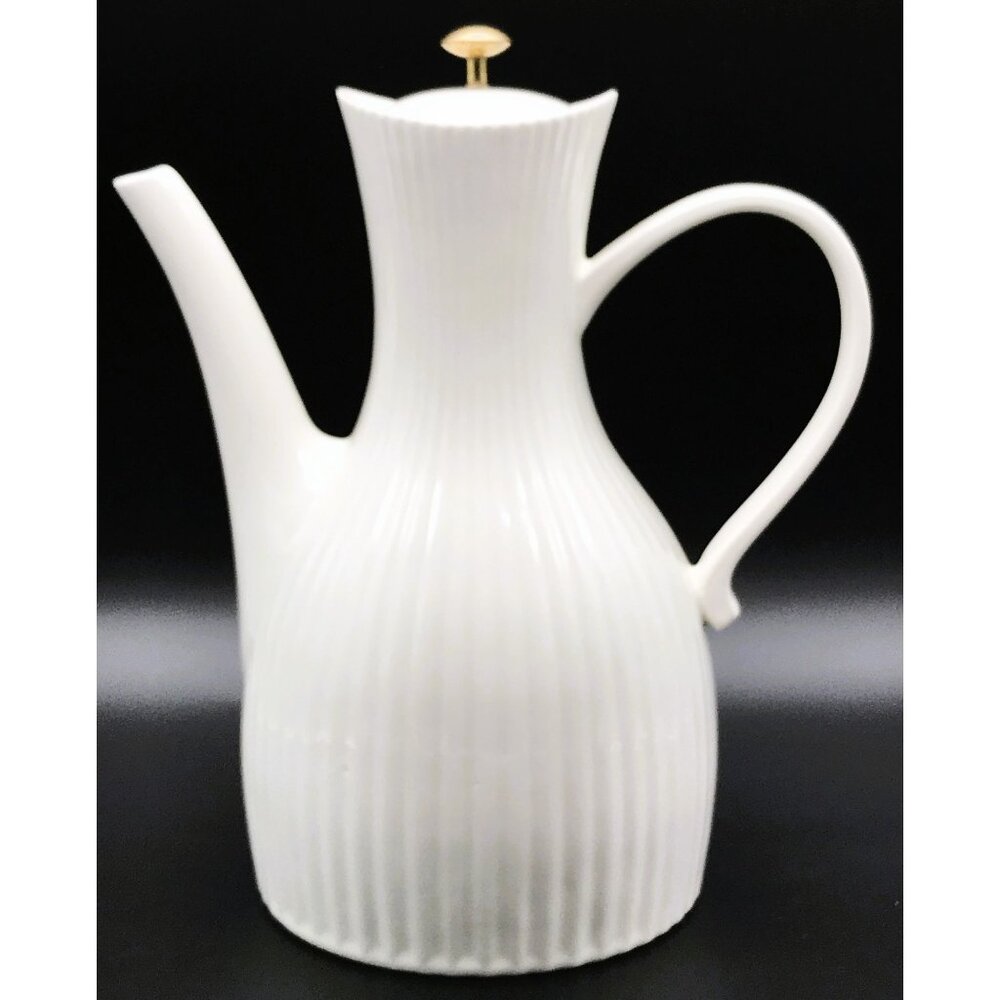 Ernest Sohn Mid Century Ribbed White Carafe Coffee Pot MCM USA Hall Collectible